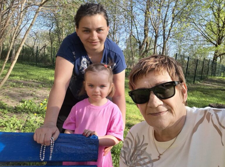 Молодой маме с ребёнком помогают выйти из кризиса и сохранить семью