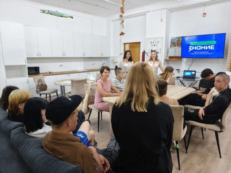 Воспитанники социальных театров осваивают искусство общения и готовятся к новым творческим достижениям